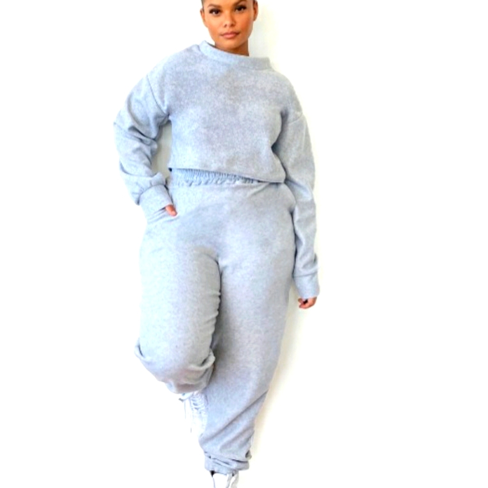 Plus size joggers set